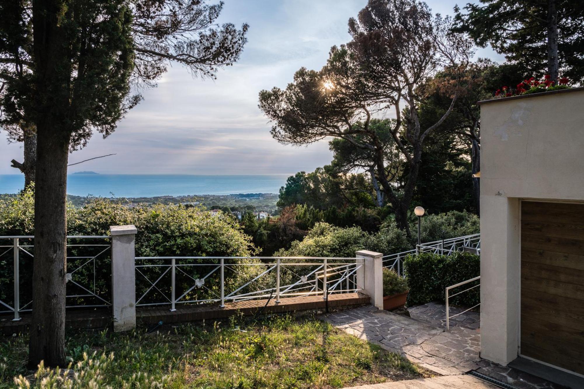 Appartamento Montenero Vista Mare Livorno Exteriör bild